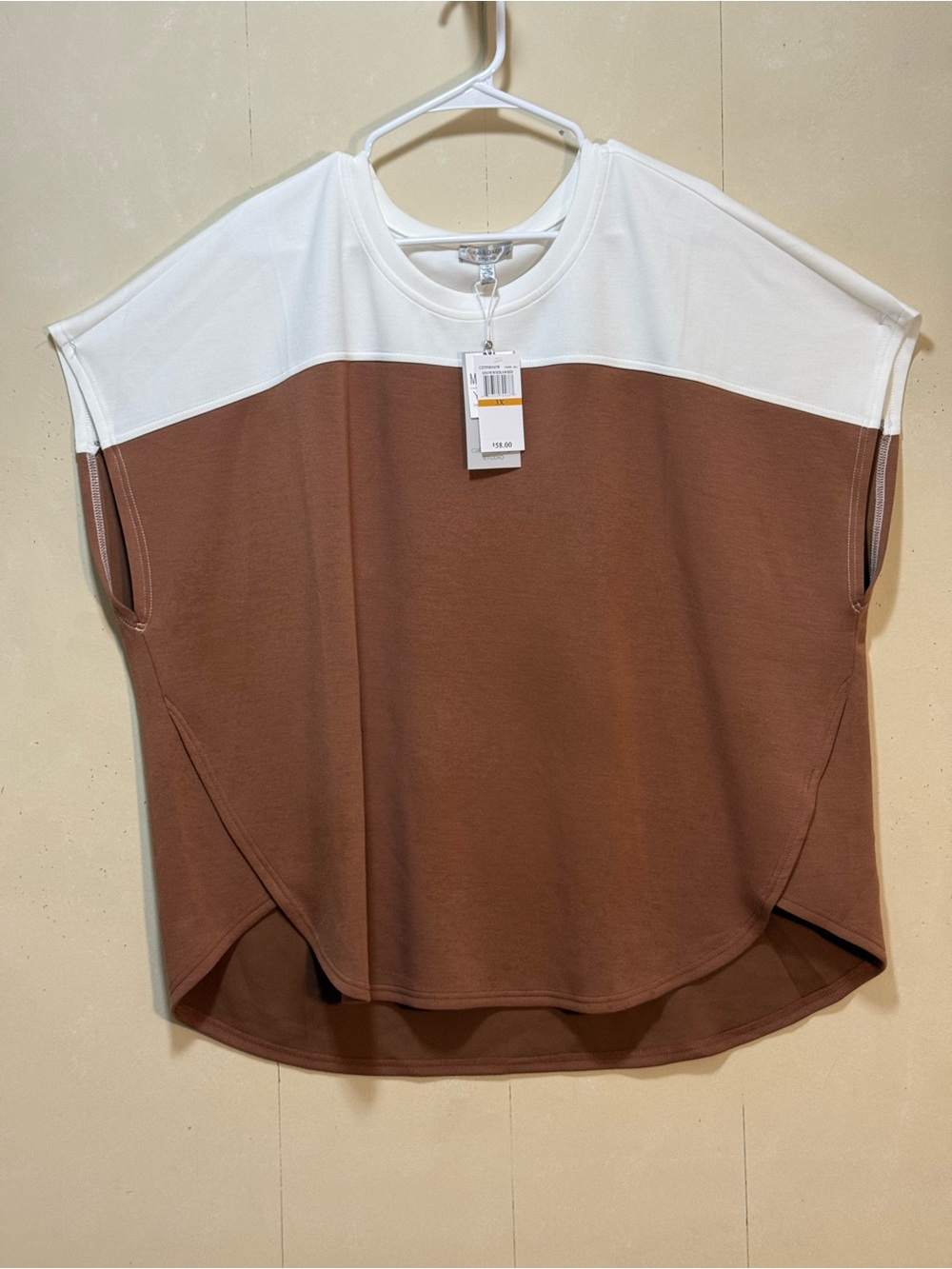 Cable & Gauge Two-Tone Dolman Top in Brown and Cream Women’s Sz 3XL
